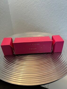 TED BAKER NWT LONDON POLLY GIFT SET.